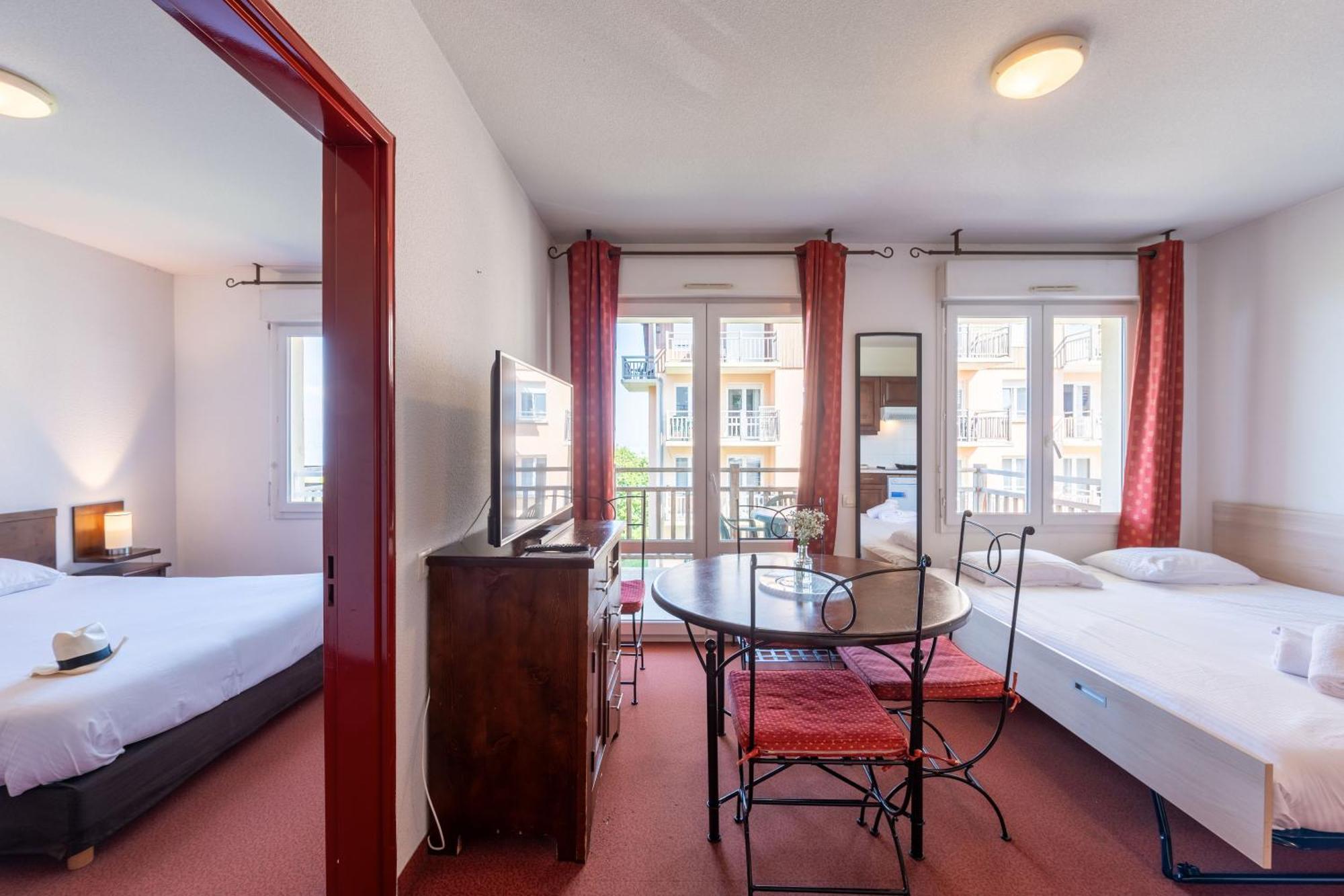 Zenitude Hôtel-résidences Les Terrasses Du Évian-les-Bains